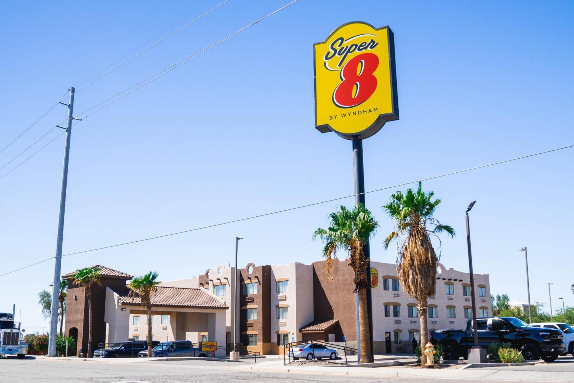 Super 8 By Wyndham Yuma Hotel Luaran gambar