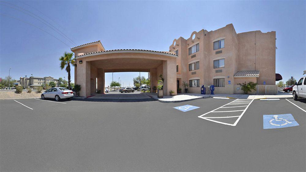 Super 8 By Wyndham Yuma Hotel Luaran gambar